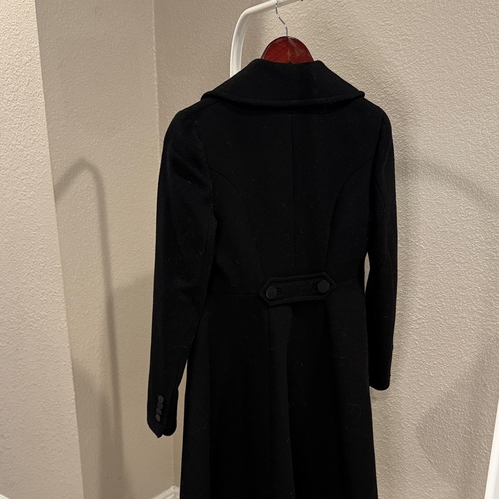 Chic Black Double-Breasted Women's Trench Coat - Picture 3 of 4